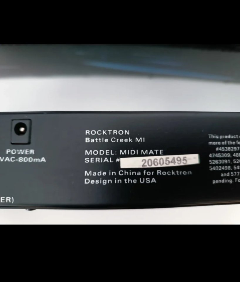 Pedalera Rocktron Midi Mate + cable midi