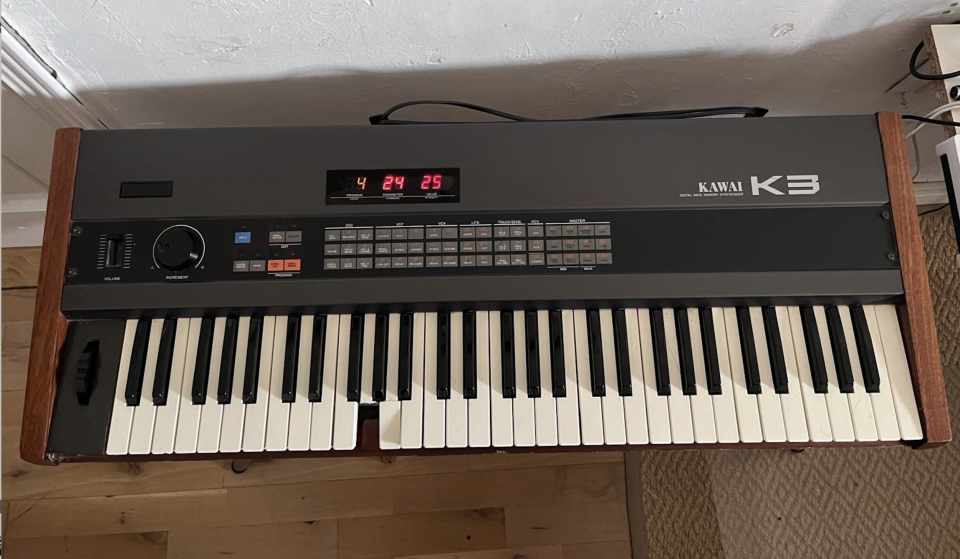 Sintetizador Kawai K3 de segunda mano · Foto 2 de 6 · Madrid · 550 €