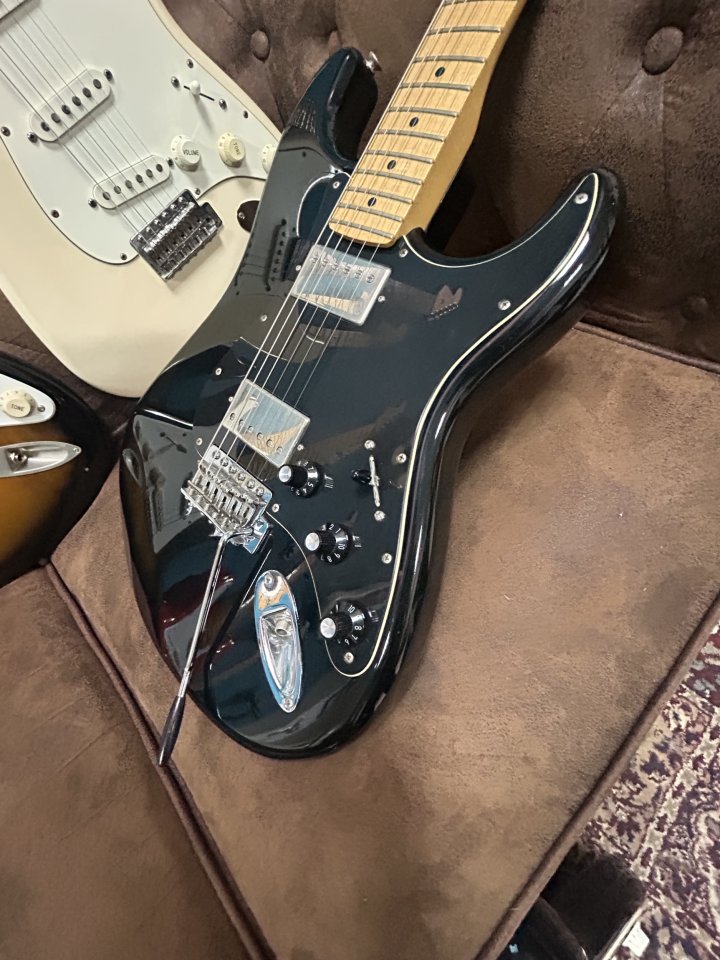 Fender mex blacktop de segunda mano · Foto 3 de 4 · Sevilla · 800 €