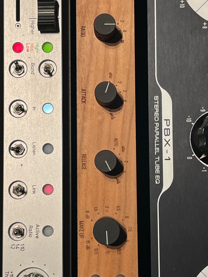 T/A Gravity VCA Compressor