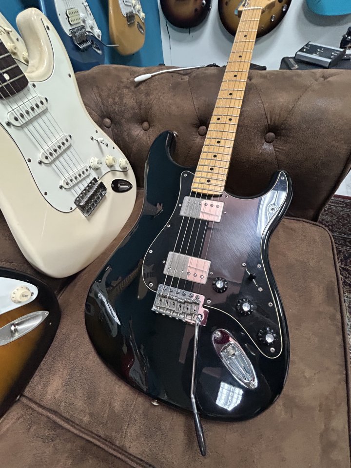 Fender mex blacktop de segunda mano · Foto 4 de 4 · Sevilla · 800 €