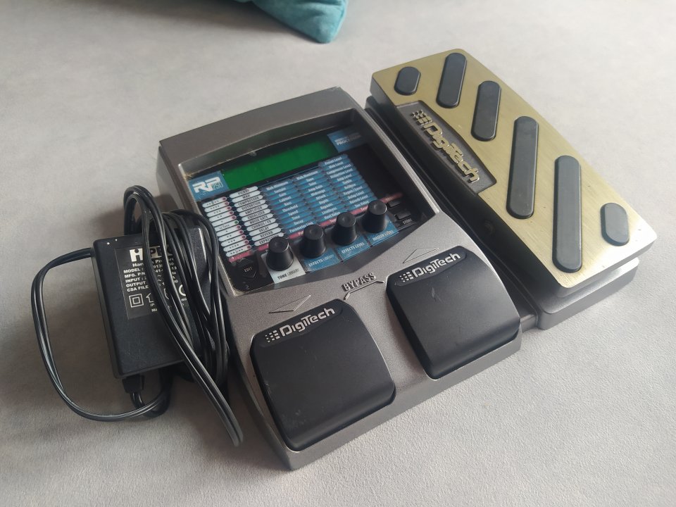 Pedalera Multiefectos Digitech RP 250