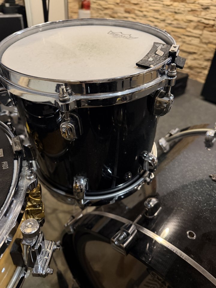 Tama Starclassic (Arce) 20" – Kit 5 cascos de segunda mano · Foto 8 de 9 · Madrid · 1400 €