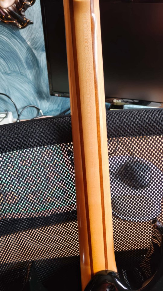 /cambio Ibanez Universe Green Dot UV70P