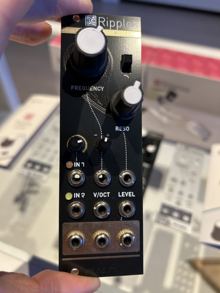2x Mutable Instruments Ripples V2 Filtros Eurorack de segunda mano · Foto 4 de 5 · Madrid · 275 €