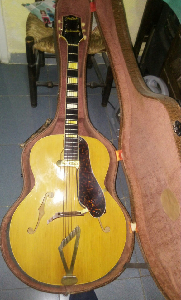 Vendo gretsch modelo 115 años 49 50