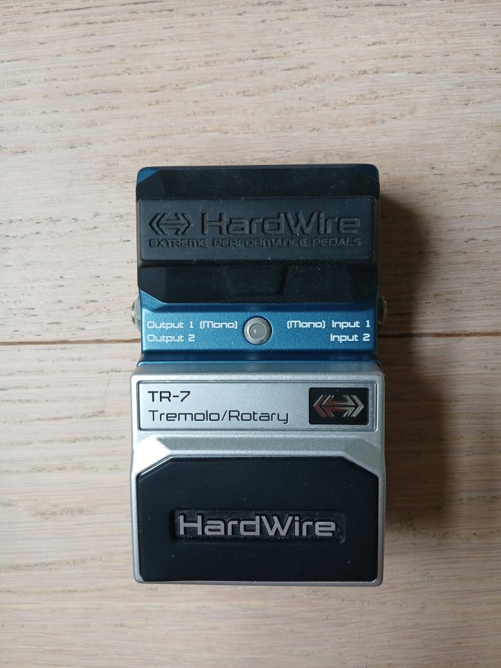 Hardwire Tremolo/Rotary TR-7 de segunda mano · Foto 3 de 9 · Asturias · 185 €
