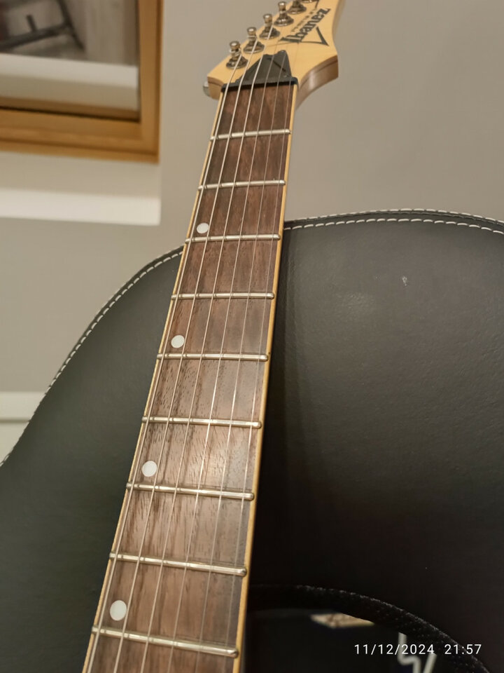 Ibanez premium rg 721 fm