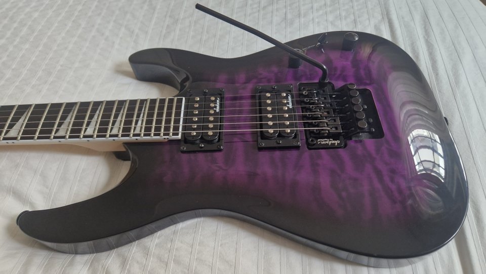 Jackson JS32Q DKA Dinky AH TPB