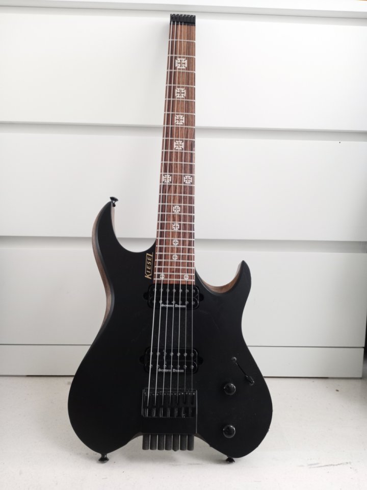 Kiesel Vader headless 7 cuerdas - Made in USA