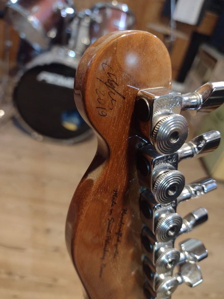 telecaster construida en rusia de segunda mano · Foto 9 de 10 · Lleida · 1600 €