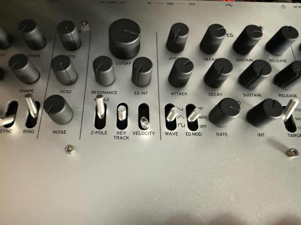 Korg Minilogue de segunda mano · Foto 3 de 5 · Madrid · 360 €
