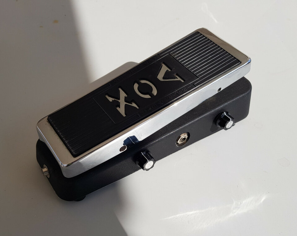 Mods Wah-wah Crybaby, Vox 847, etc.,.