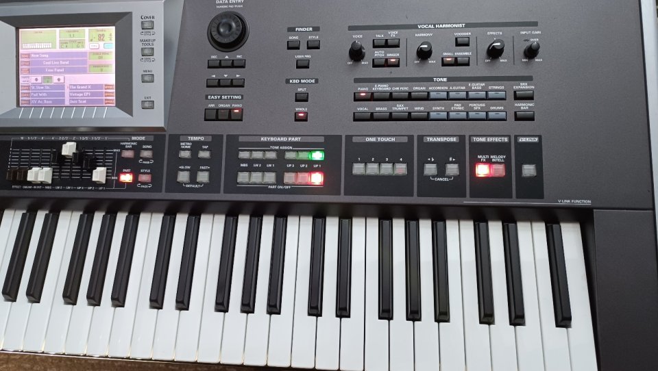 ROLAND G 70