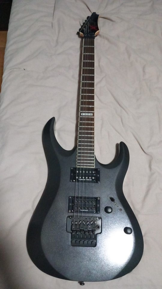 Cort X-Custom BKM (Hecha en Corea - Seymour Duncan y Floyd Rose) de segunda mano · Foto 1 de 6 · Navarra · 400 €