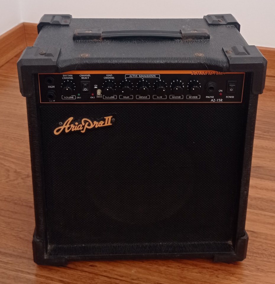 Amplificador de guitarra eléctrica Aria Pro II de segunda mano · Foto 1 de 2 · Cuenca · 40 €