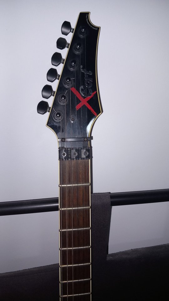 Cort X-Custom BKM (Hecha en Corea - Seymour Duncan y Floyd Rose) de segunda mano · Foto 3 de 6 · Navarra · 400 €