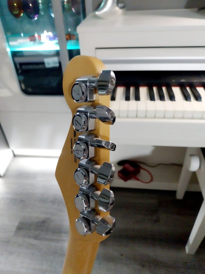 Fender Stratocaster Elite 2017