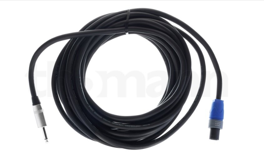 Equipo de sonido: Altavoces, Soportes, Etapa con mezclador, mesa, y cables