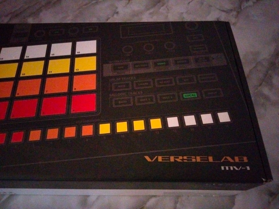 Roland Verselab mv1