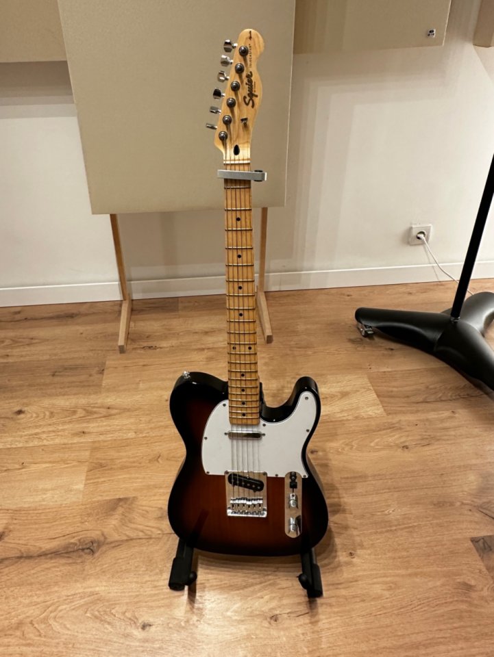 Squier Affinity Telecaster de segunda mano · Foto 1 de 3 · Valencia · 125 €