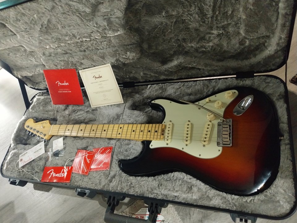Fender Stratocaster Elite 2017