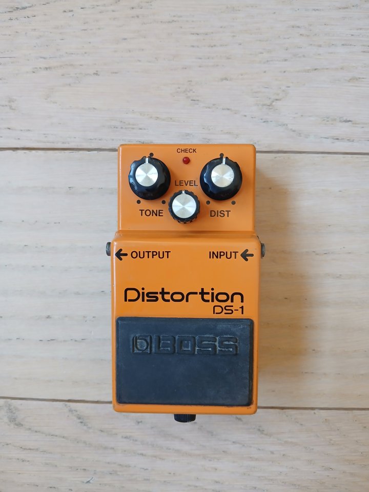 Boss DS-1 (Black Label) de segunda mano · Foto 1 de 6 · Asturias · 75 €