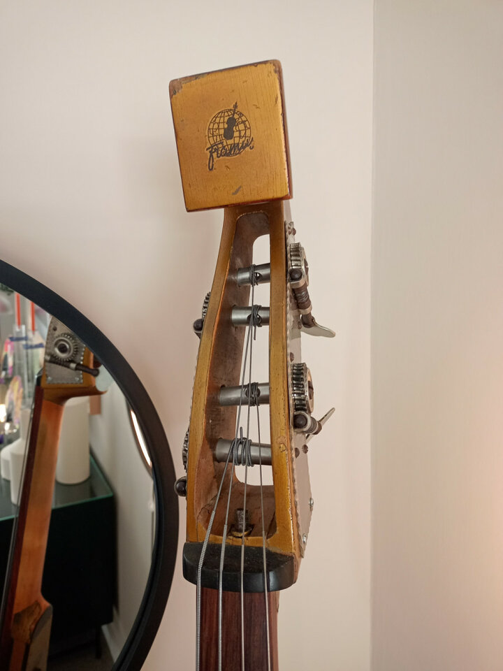 Contrabajo eléctrico Framus Triumph 4/60 finales 1950s principios 1960s Oro