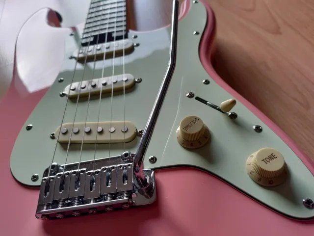 Schecter Nick Johnston SSS atomic coral