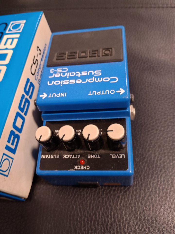 Pedal Boss CS 3 de segunda mano · Foto 3 de 4 · Málaga · 60 €