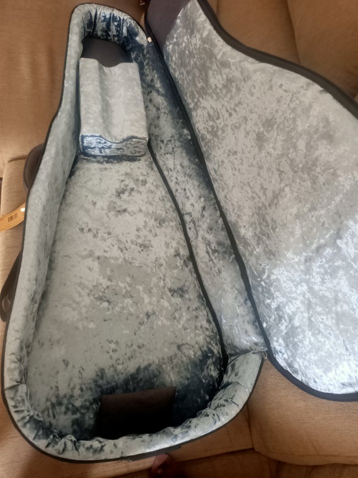 Guitarra acústica Martin GPC-11E. de segunda mano · Foto 8 de 10 · Cádiz · 990 €