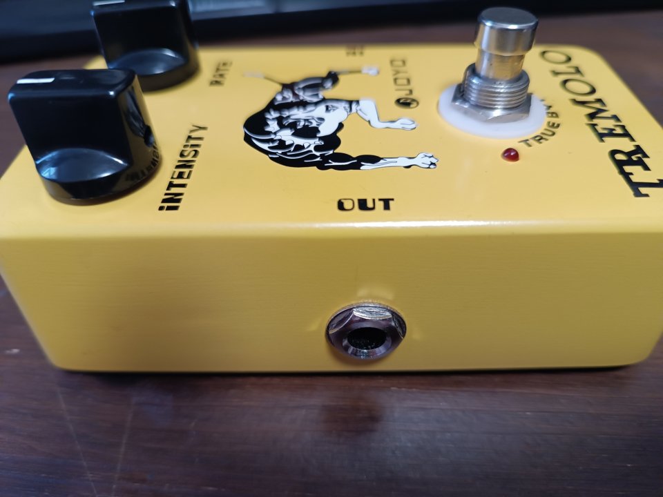 Joyo Tremolo de segunda mano · Foto 2 de 5 · SC Tenerife · 20 €