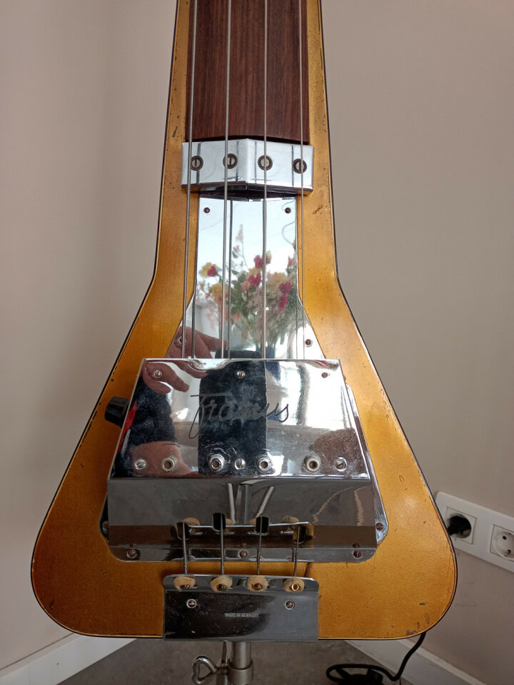 Contrabajo eléctrico Framus Triumph 4/60 finales 1950s principios 1960s Oro