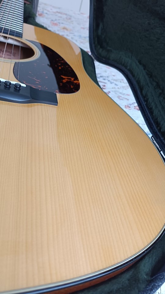 Martin D18 custom shop