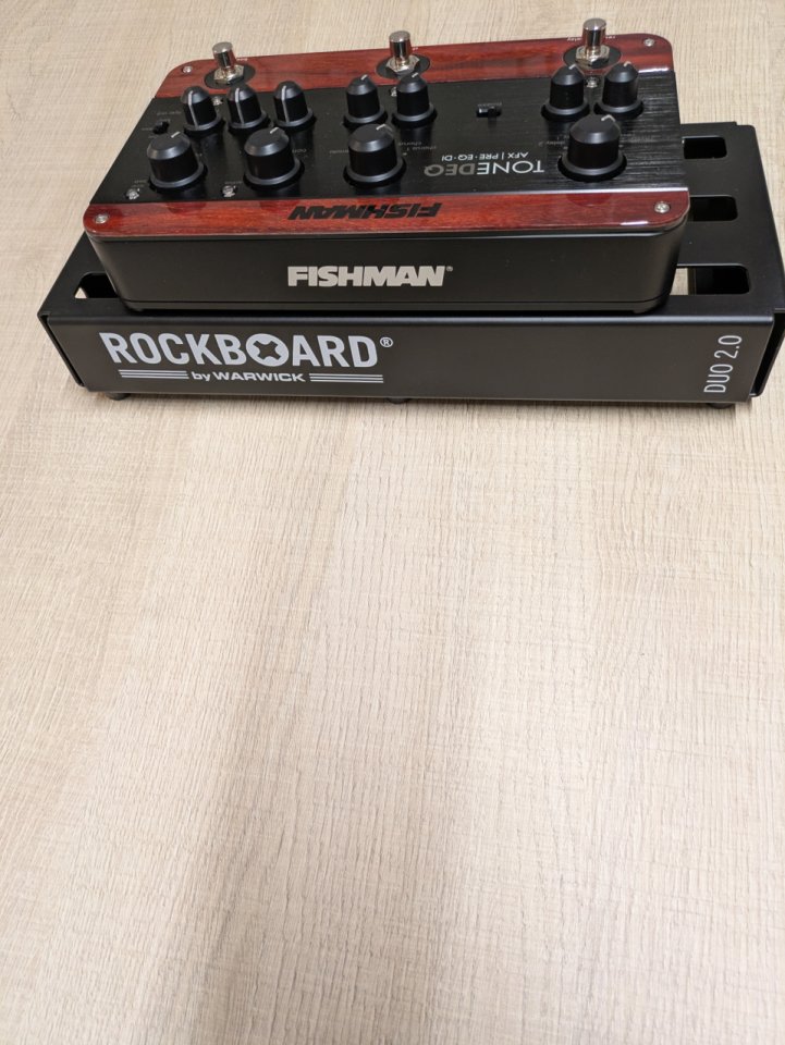 Pedalera + Previo para guitarra acústica "FISHMAN Tone AFX DEQ"