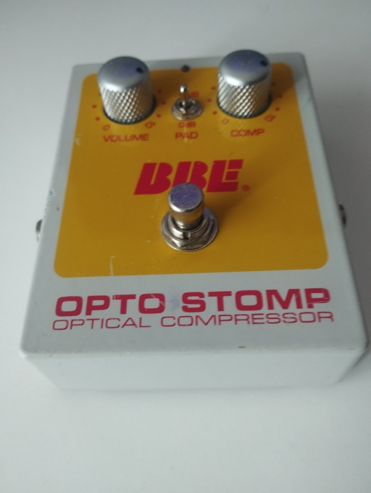 BBE Opto Stomp compresor óptico