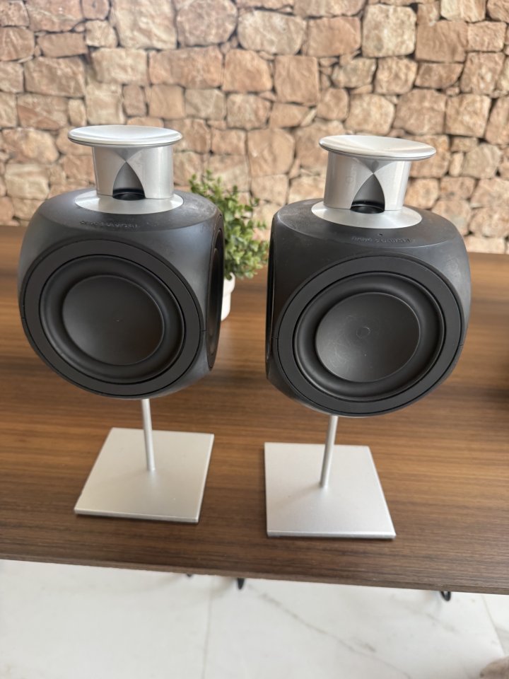 Vendo altavoces B&O Beolab 3 de segunda mano · Foto 1 de 3 · Valencia · 750 €