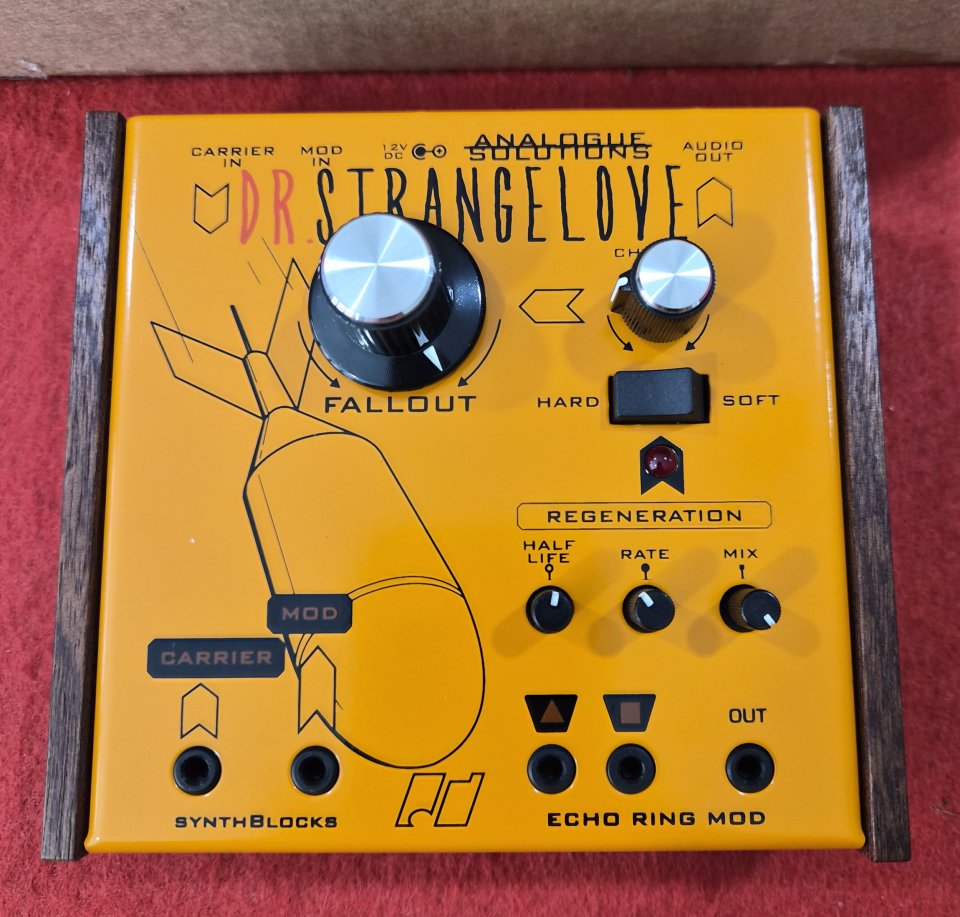 Analogue Solutions DR. Strangelove de segunda mano · Foto 2 de 3 · Girona · 200 €