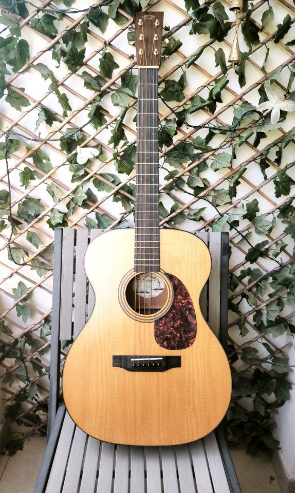 Luis Guerrero "Carthago guitars" Isla Grosa 1 PVP3000€ de segunda mano · Foto 1 de 9 · Murcia