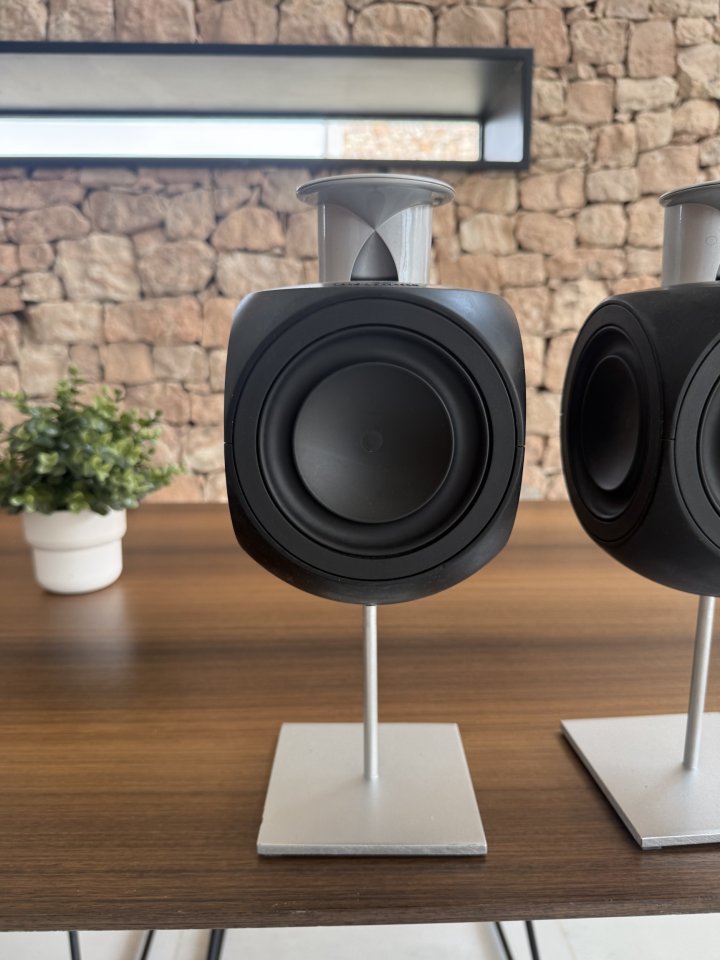 Vendo altavoces B&O Beolab 3 de segunda mano · Foto 3 de 3 · Valencia · 750 €