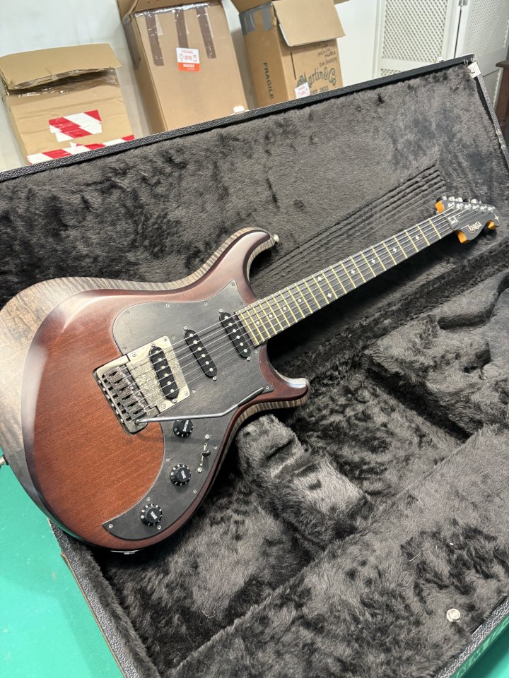 Guitarra knaggs severn t2 de segunda mano · Foto 1 de 9 · Illes Balears