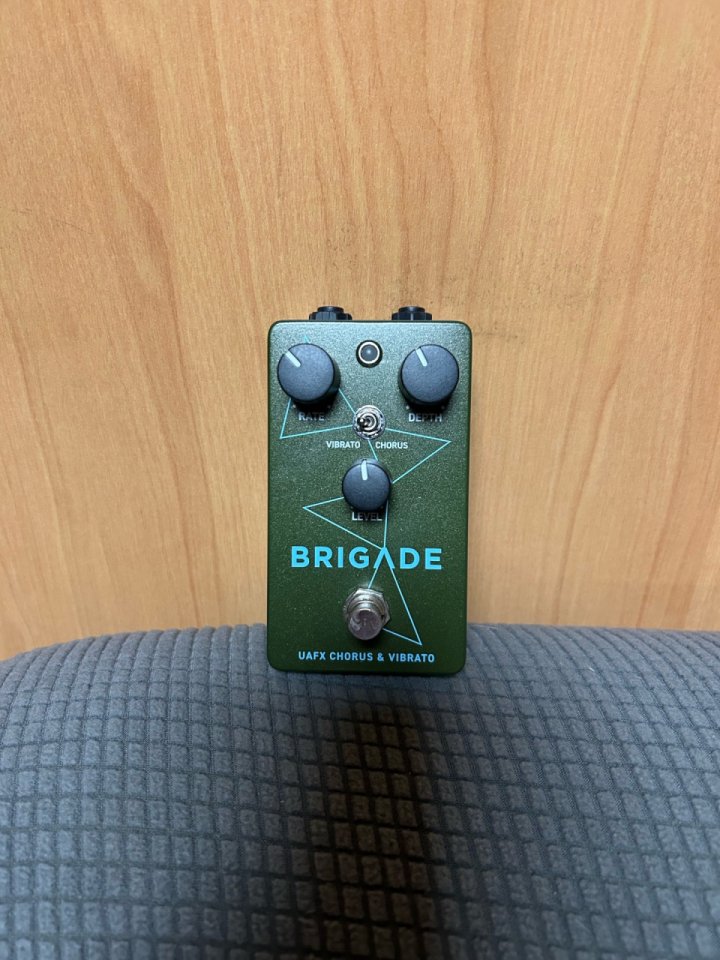 UAFX Brigade de segunda mano · Foto 1 de 5 · Valencia · 80 €