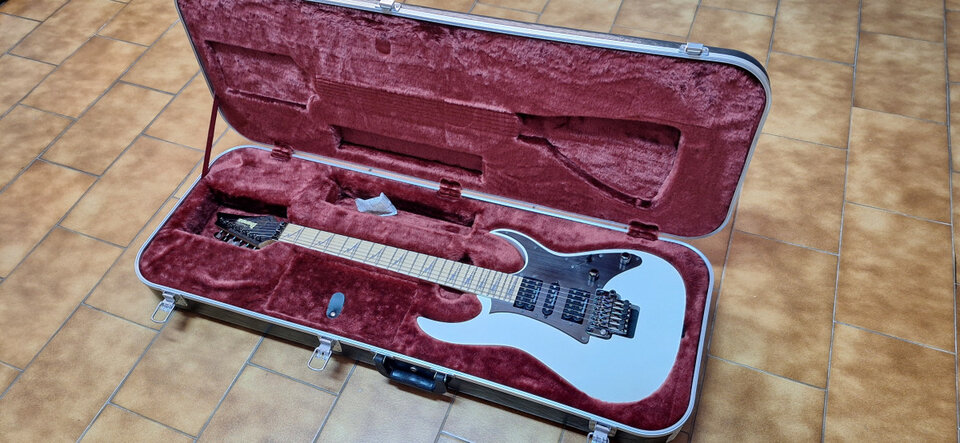Ibanez RG 2550 MZ - Estado NOS