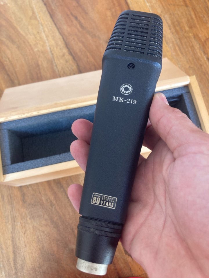 Micrófono Oktava MK-219 de segunda mano · Foto 1 de 3 · Barcelona · 180 €