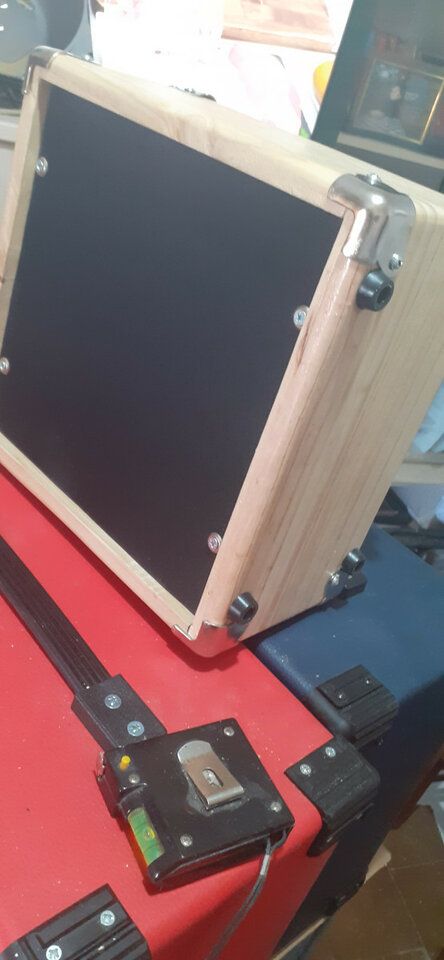 Pantalla artesanal 1x8 en madera de Abeto finlandes 18mm acabado color natural de segunda mano · Foto 7 de 10 · Cáceres · 40 €