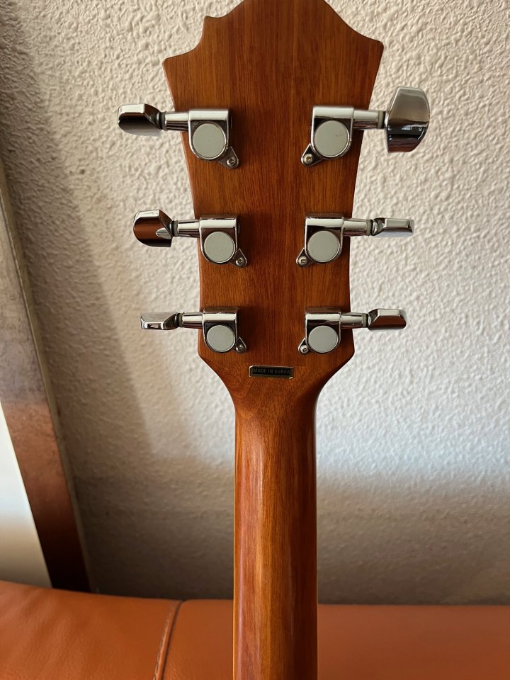 Guitarra electro-acústica ACADEMY S-500S