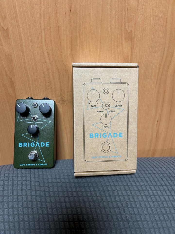 UAFX Brigade de segunda mano · Foto 3 de 5 · Valencia · 80 €