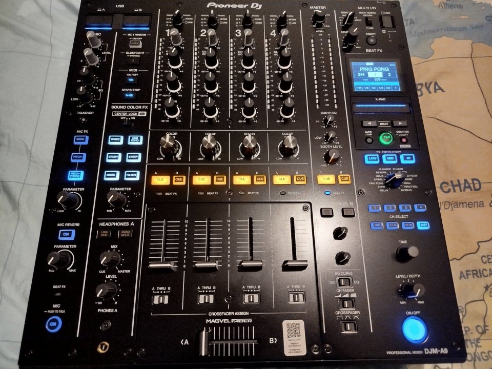 PIONEER DJM A9 (Mesa de mezclas) de segunda mano · Foto 3 de 10 · Araba · 1900 €