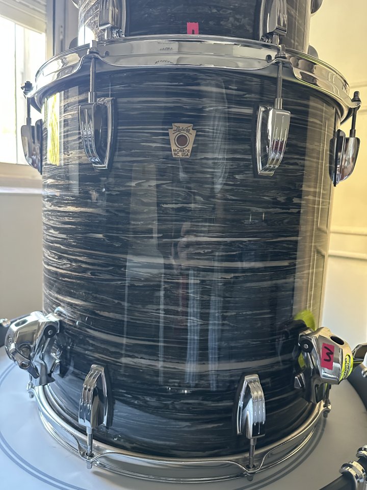 Bateria de Siloé Ludwig Classic Maple Vintage Oyster