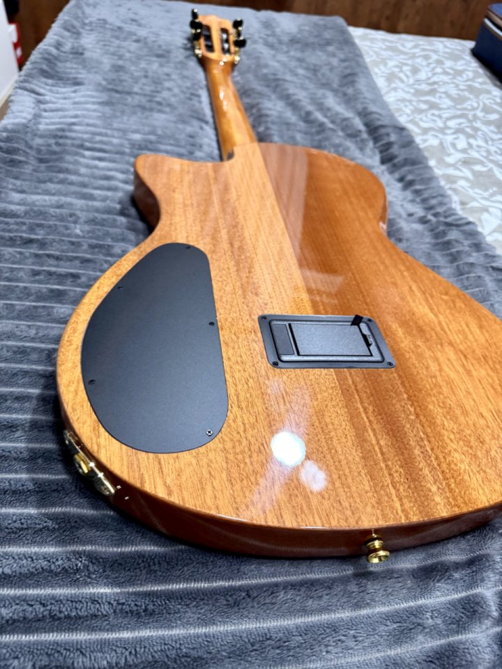 Cordoba Stage Guitar Natural Amber w/B de segunda mano · Foto 6 de 10 · SC Tenerife · 600 €